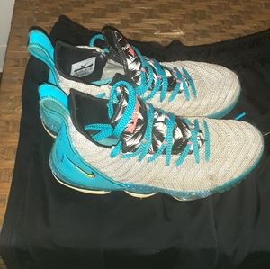 Nike shoes